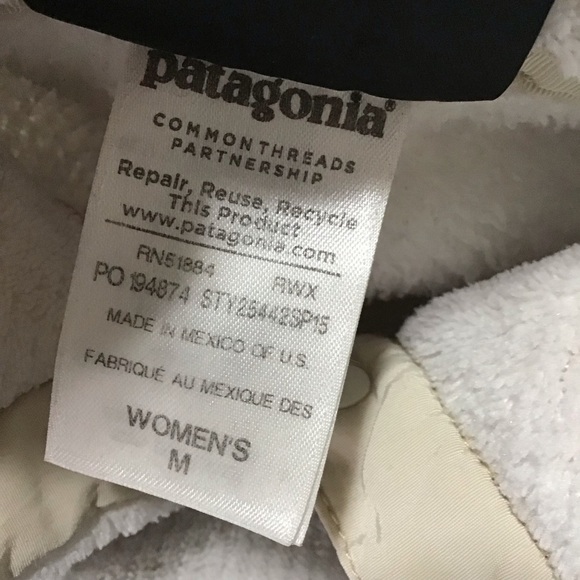 Patagonia Re-Tool Snap-T Fleece Pullover in Raw Linen - White X-Dye. - Picture 11 of 13